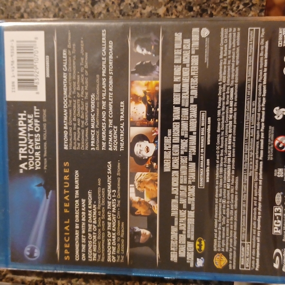Batman blu ray new includes the special features sealed - Picture 3 of 4